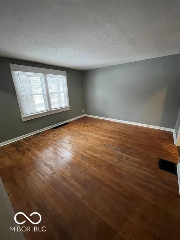 3304 Harding Street Indianapolis, IN 46208
