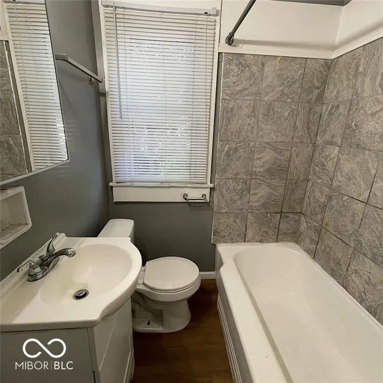 3304 Harding Street Indianapolis, IN 46208