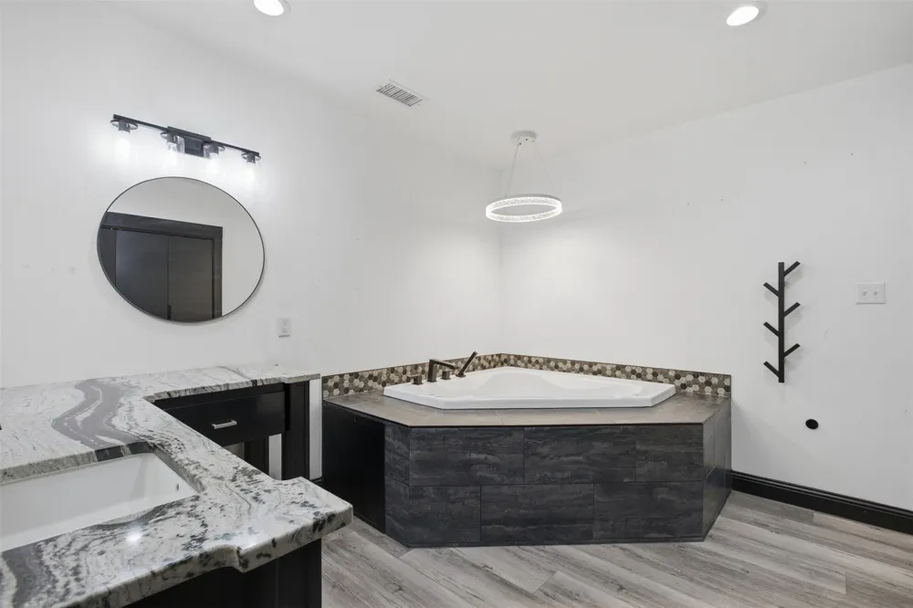 9797 County Road 312 Terrell, TX 75161
