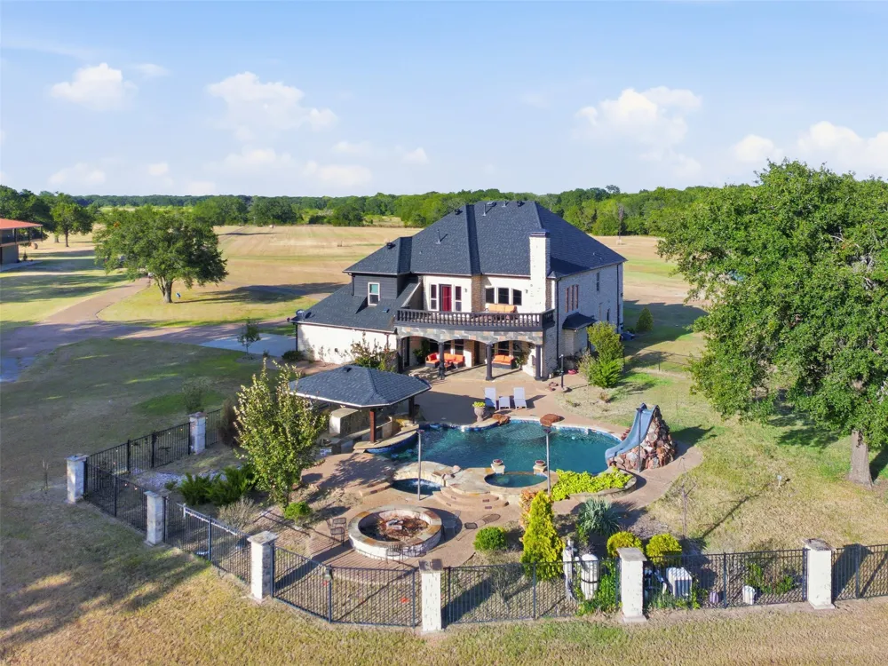 9797 County Road 312 Terrell, TX 75161