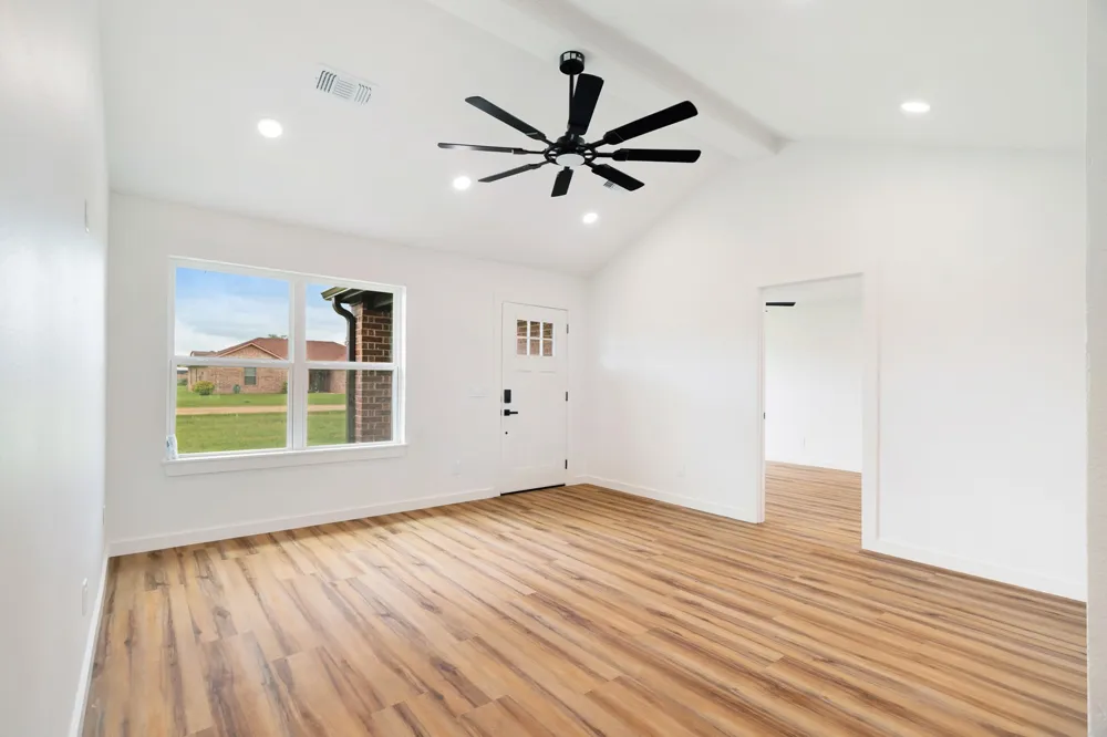 19 PRIVATE ROAD 35995 Powderly, TX 75473