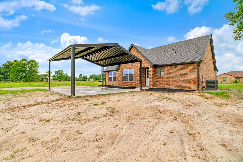 19 PRIVATE ROAD 35995 Powderly, TX 75473