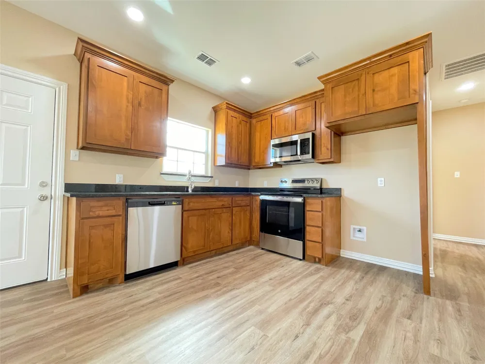 504 SW 15th Street Mineral Wells, TX 76067