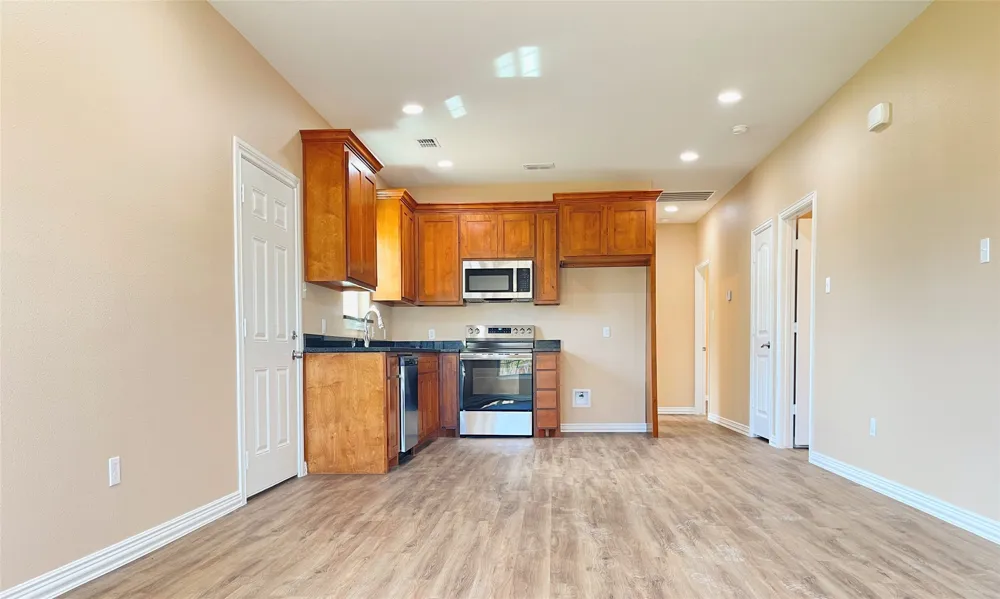 504 SW 15th Street Mineral Wells, TX 76067