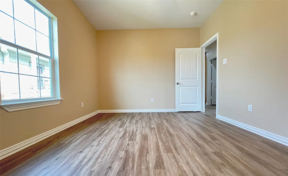 504 SW 15th Street Mineral Wells, TX 76067