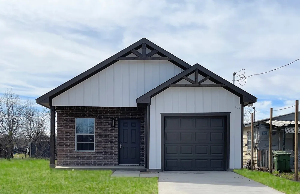 504 SW 15th Street Mineral Wells, TX 76067