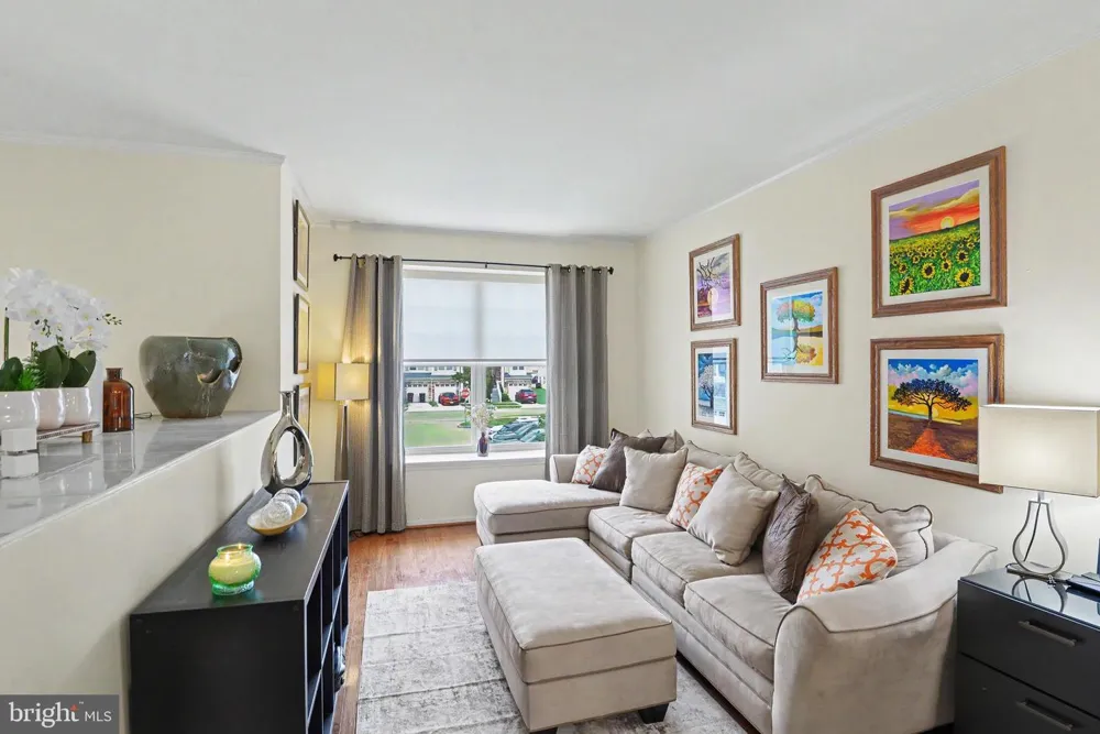 73 TAILOR LANE Sicklerville, NJ 08081