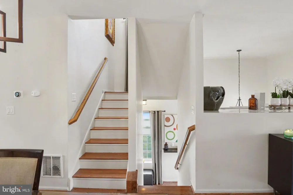 73 TAILOR LANE Sicklerville, NJ 08081