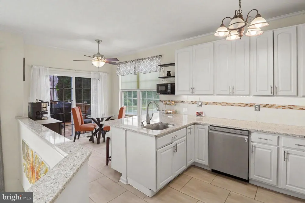 73 TAILOR LANE Sicklerville, NJ 08081