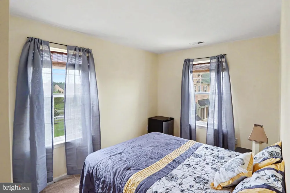 73 TAILOR LANE Sicklerville, NJ 08081