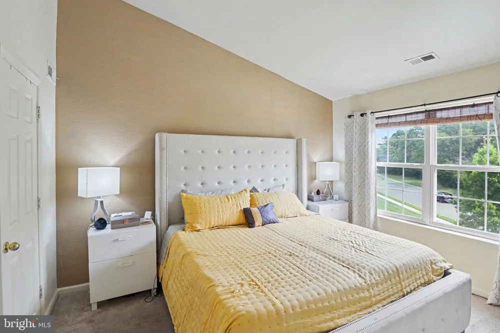 73 TAILOR LANE Sicklerville, NJ 08081