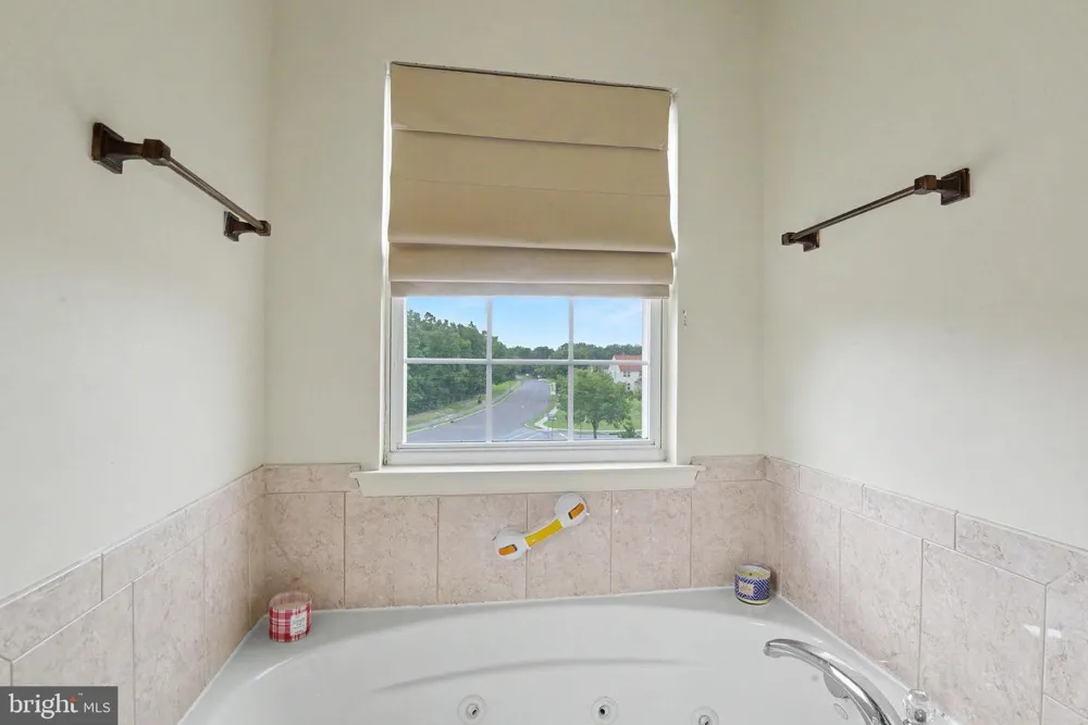 73 TAILOR LANE Sicklerville, NJ 08081