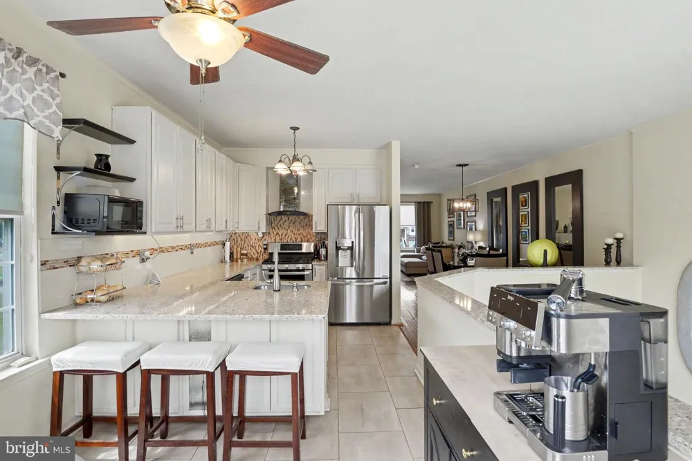 73 TAILOR LANE Sicklerville, NJ 08081