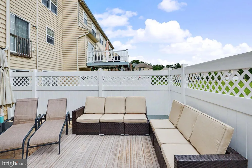 73 TAILOR LANE Sicklerville, NJ 08081