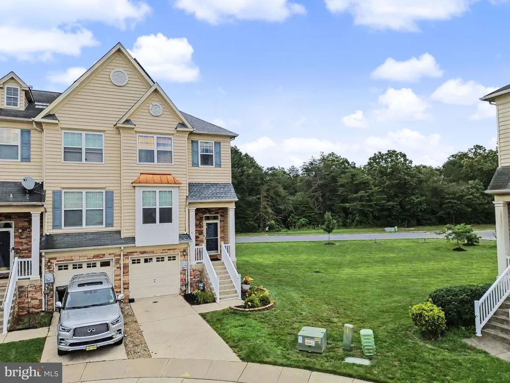 73 TAILOR LANE Sicklerville, NJ 08081
