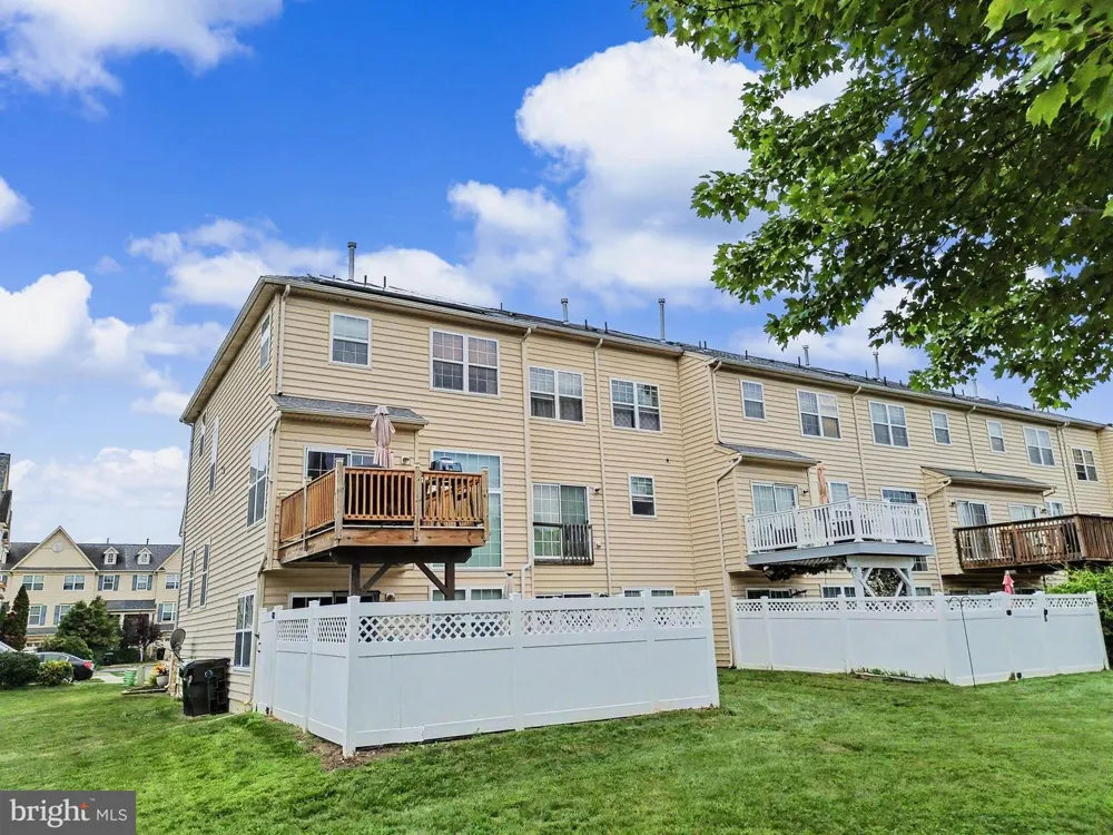73 TAILOR LANE Sicklerville, NJ 08081