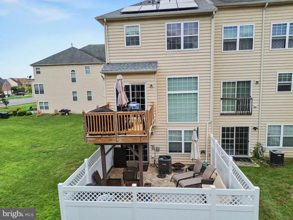 73 TAILOR LANE Sicklerville, NJ 08081