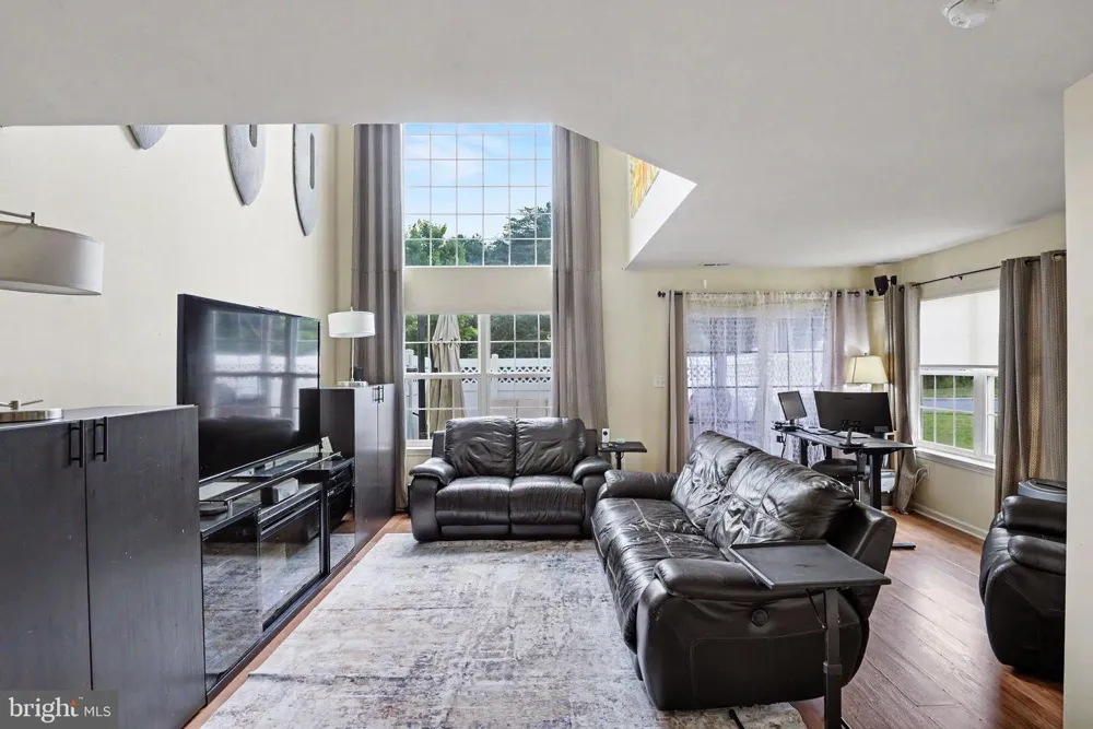 73 TAILOR LANE Sicklerville, NJ 08081