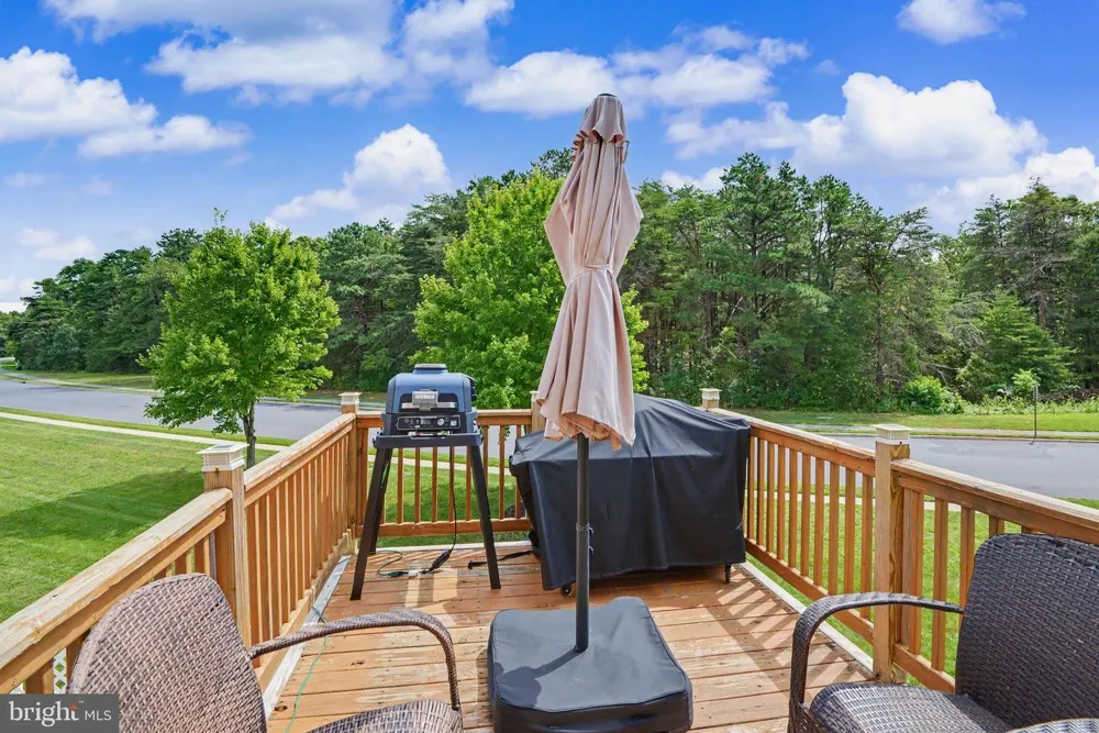 73 TAILOR LANE Sicklerville, NJ 08081