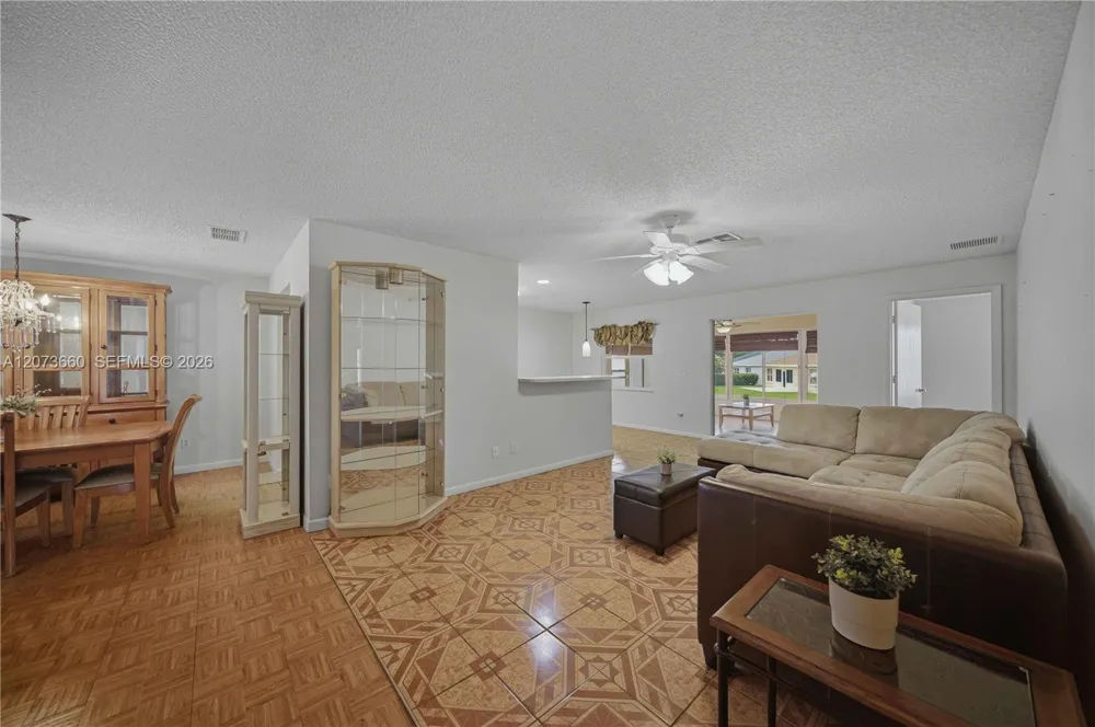 9649 SW 93 Loop ocala, FL 34481