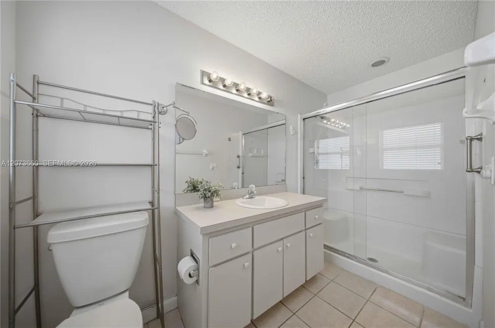 9649 SW 93 Loop ocala, FL 34481