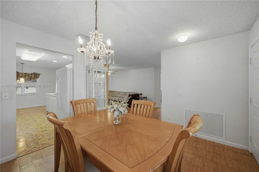 9649 SW 93 Loop ocala, FL 34481
