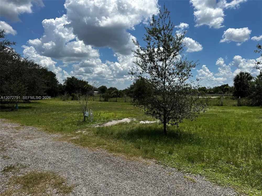 635 FRONDA Clewiston, FL 33440