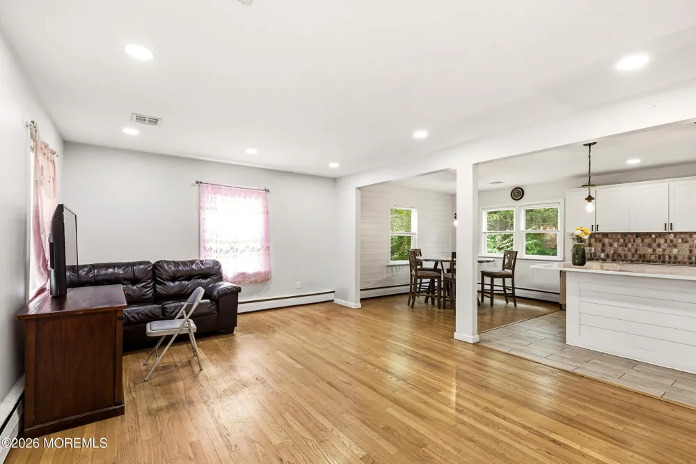 179 Nottoway Lane Toms River, NJ 08755