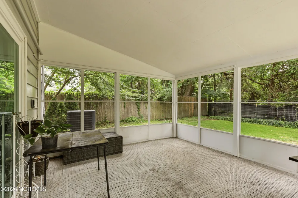 179 Nottoway Lane Toms River, NJ 08755