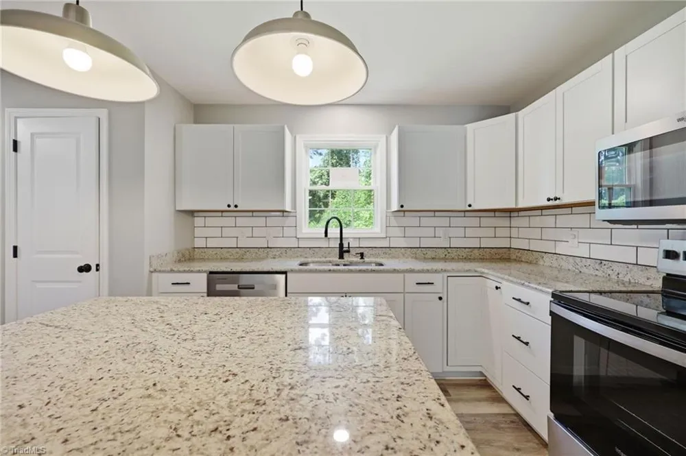 323 4th Street High Point, NC 27260