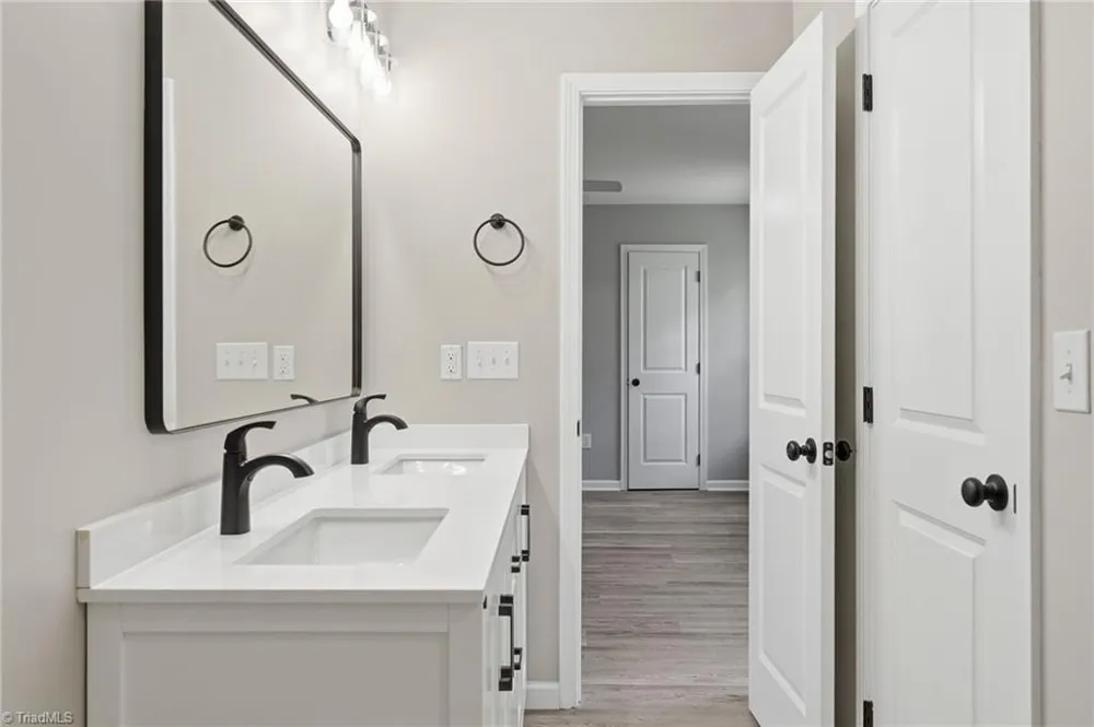 323 4th Street High Point, NC 27260