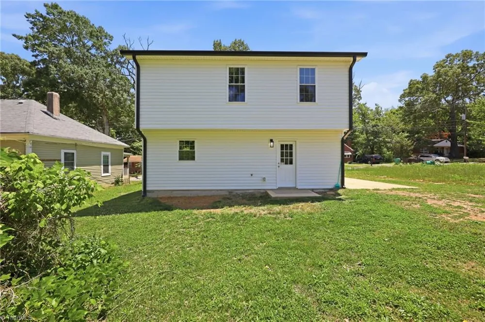 323 4th Street High Point, NC 27260