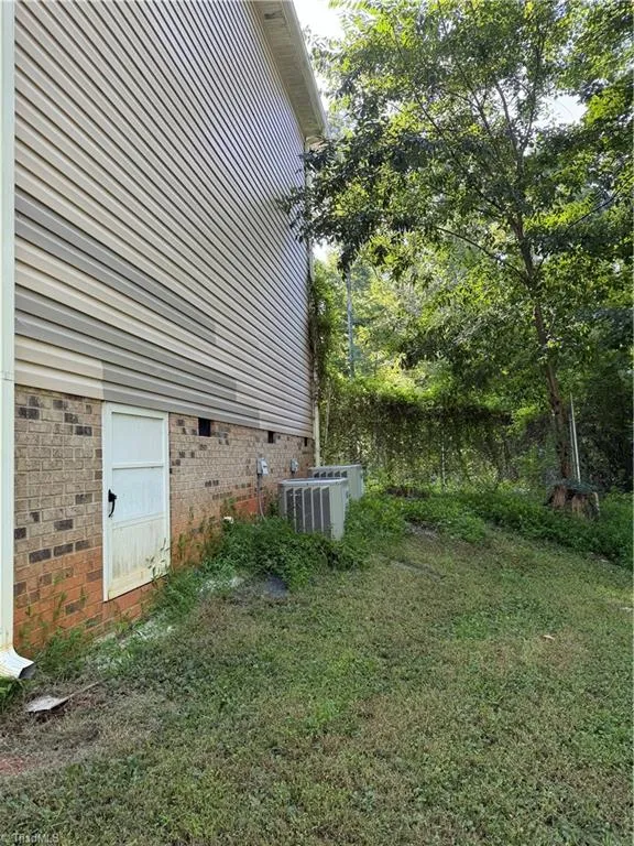 1154 E Allred Street Asheboro, NC 27203