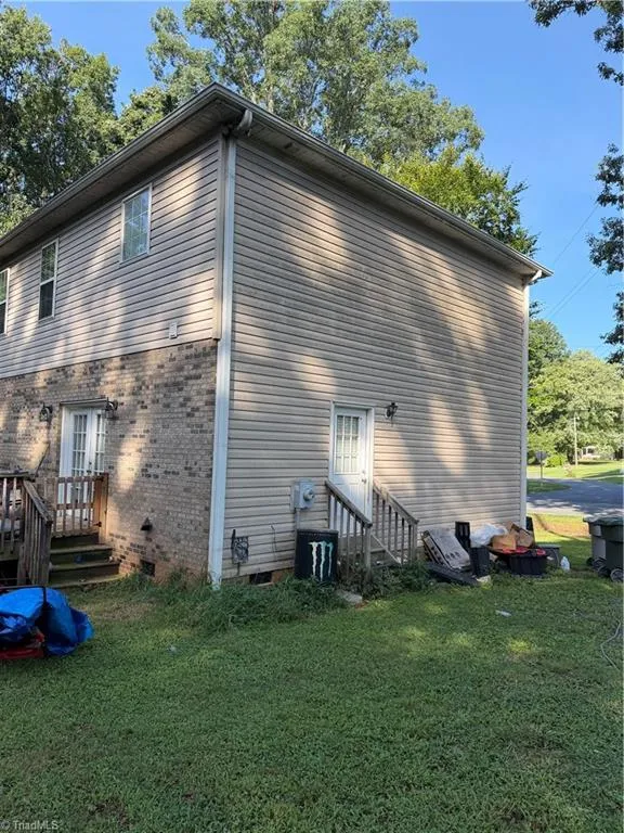 1154 E Allred Street Asheboro, NC 27203