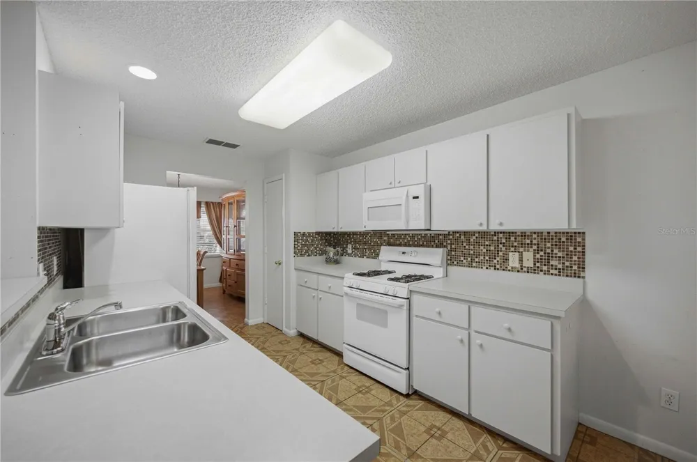 9649 SW 93RD LOOP ocala, FL 34481