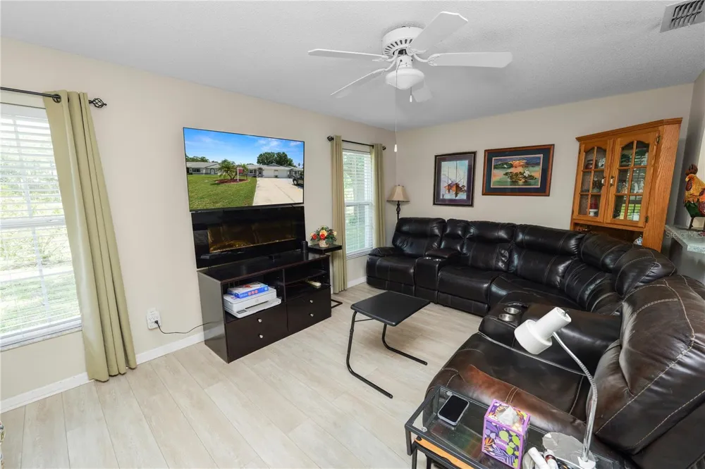 4310 VANTAGE CIRCLE Sebring, FL 33872