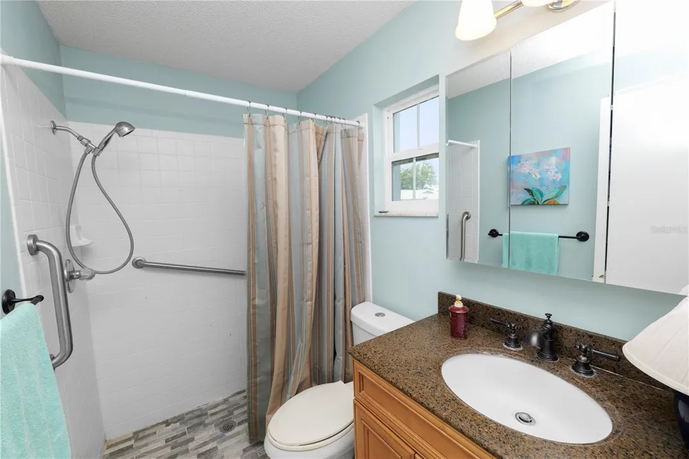 4310 VANTAGE CIRCLE Sebring, FL 33872