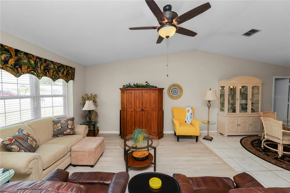 4310 VANTAGE CIRCLE Sebring, FL 33872