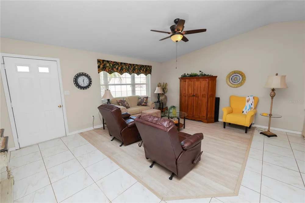 4310 VANTAGE CIRCLE Sebring, FL 33872