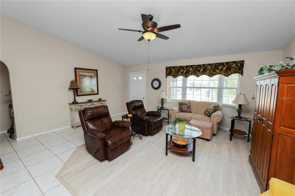 4310 VANTAGE CIRCLE Sebring, FL 33872