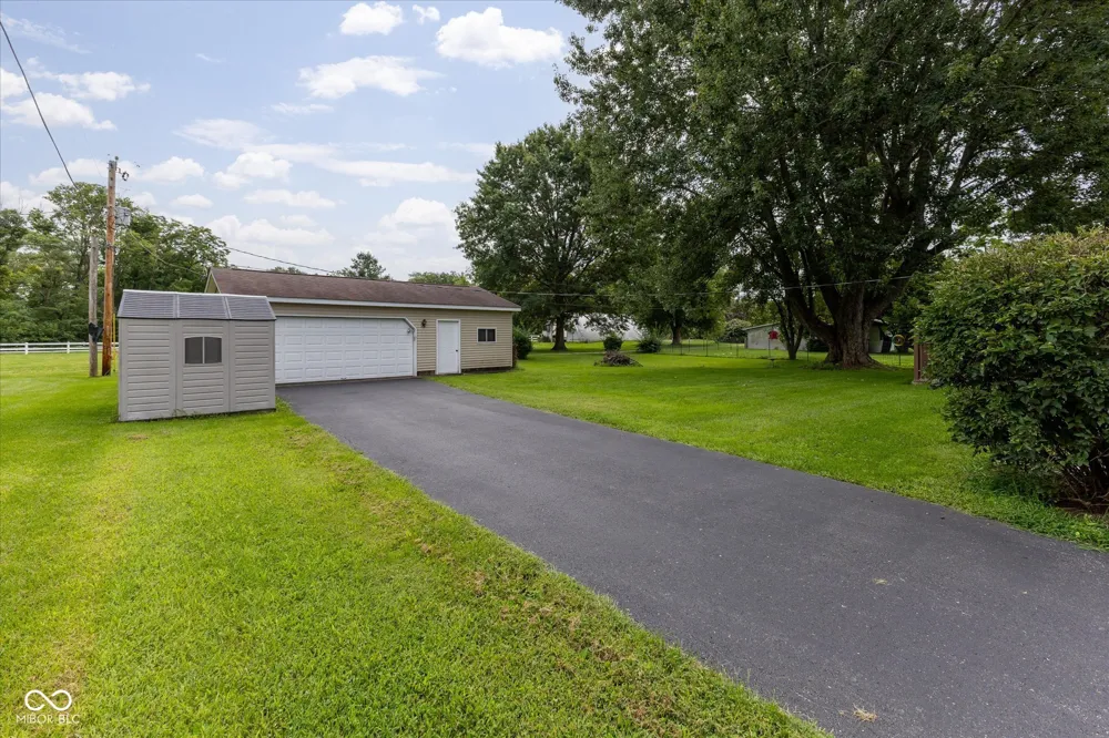3575 County Road 950 E Brownsburg, IN 46112