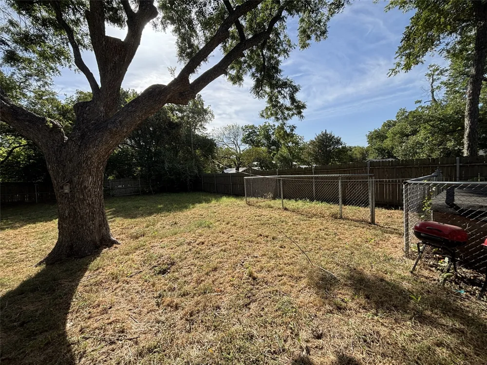 107 College Street Joshua, TX 76058