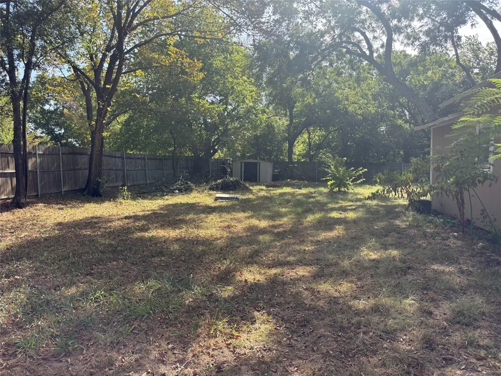 107 College Street Joshua, TX 76058