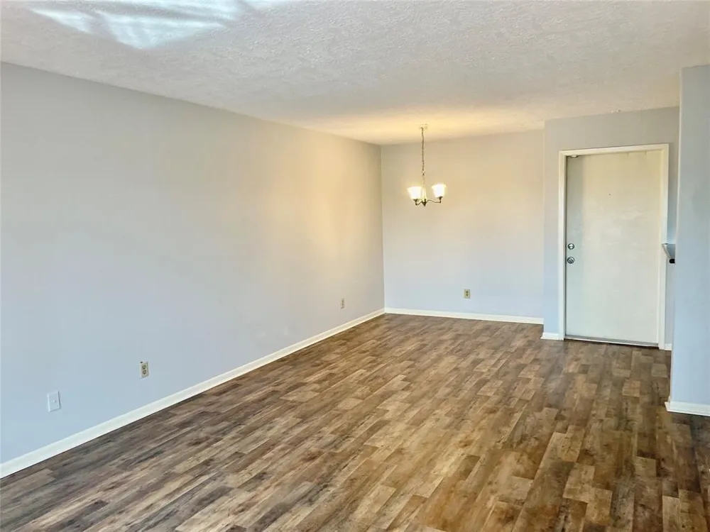 3025 Walnut Bend Lane #38 Houston, TX 77042