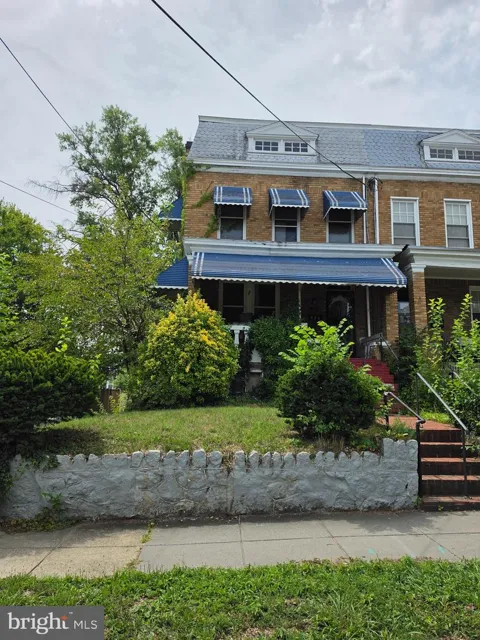 410 NICHOLSON STREET NW