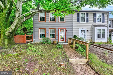 1503 LODGE POLE COURT