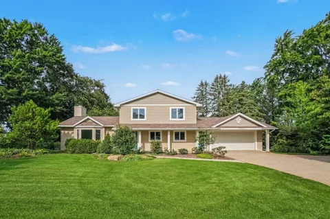 7811 Cardinal Drive