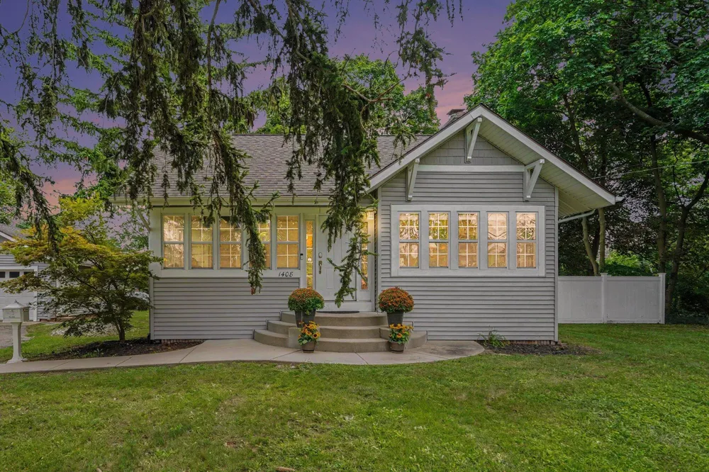 1408 Plymouth Avenue SE Grand Rapids, MI 49506