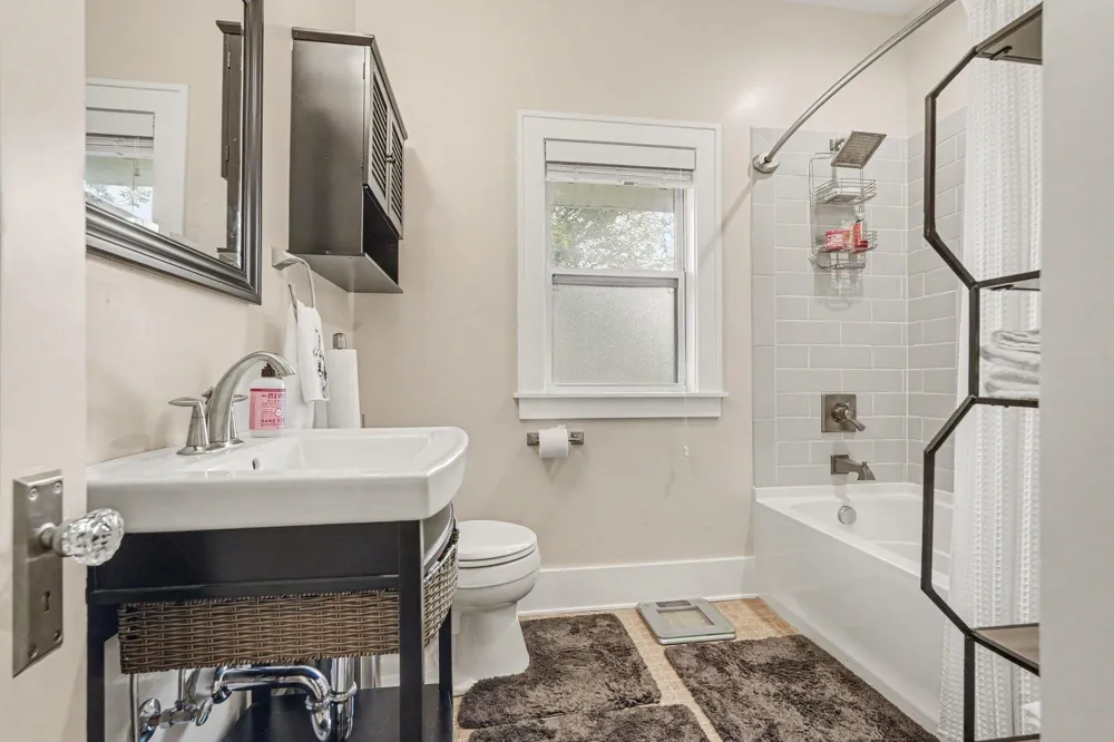 1408 Plymouth Avenue SE Grand Rapids, MI 49506
