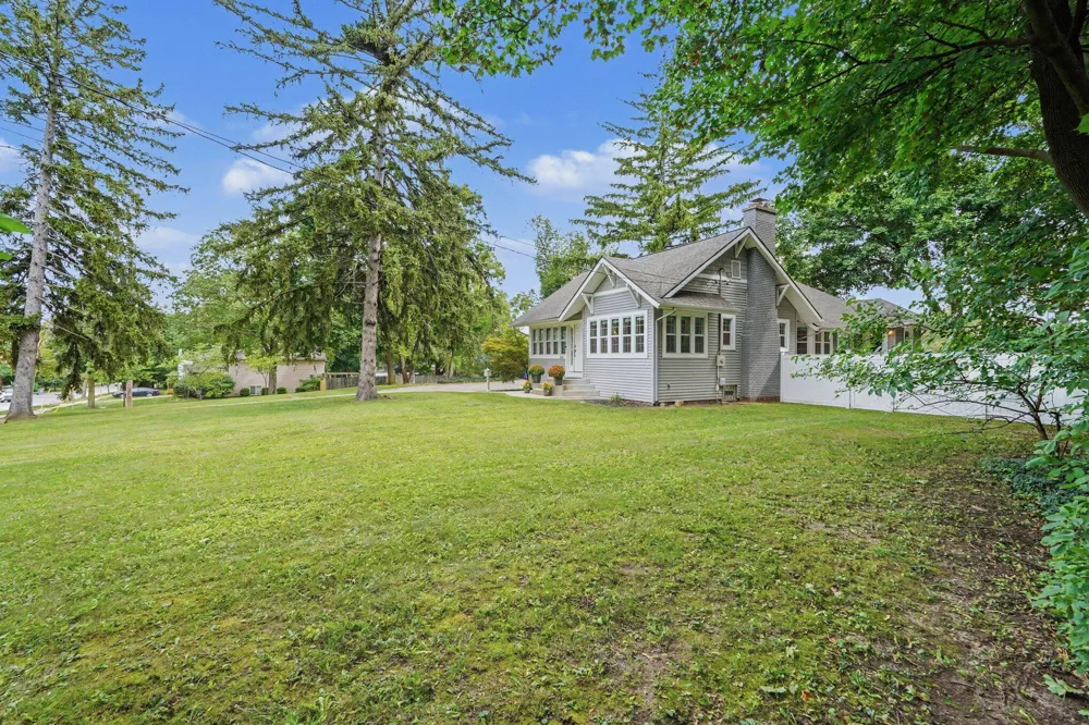 1408 Plymouth Avenue SE Grand Rapids, MI 49506